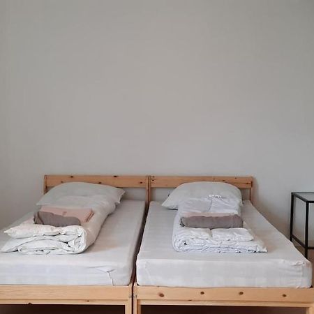 Private Room In A Shared Apartment Odense Esterno foto