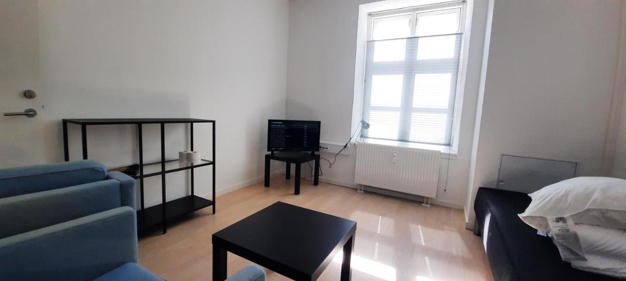 Private Room In A Shared Apartment Odense Esterno foto
