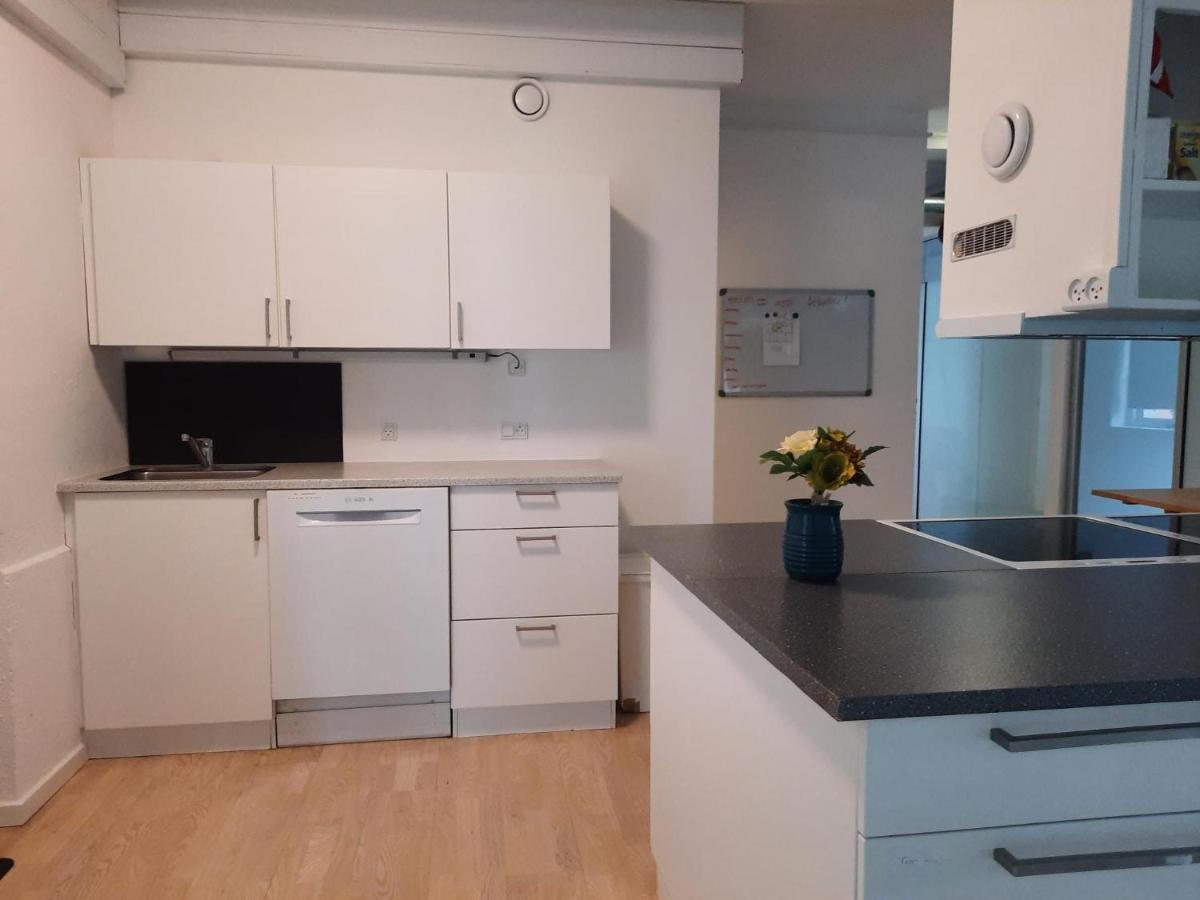 Private Room In A Shared Apartment Odense Esterno foto